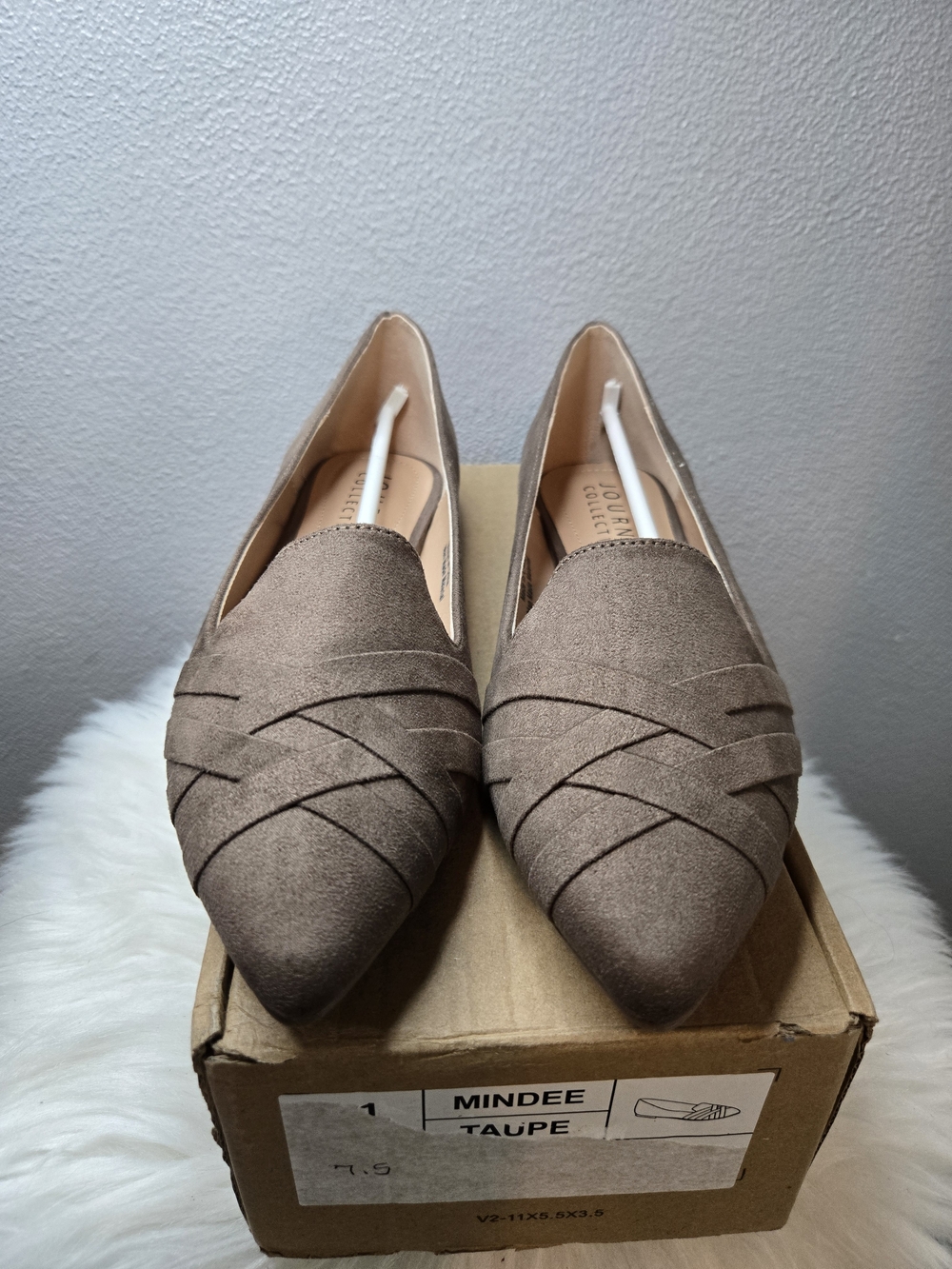 Journee Collection Mindee Taupe Braided Pointed-Toe Suede Flats Sz 7.5 New - Picture 2 of 8